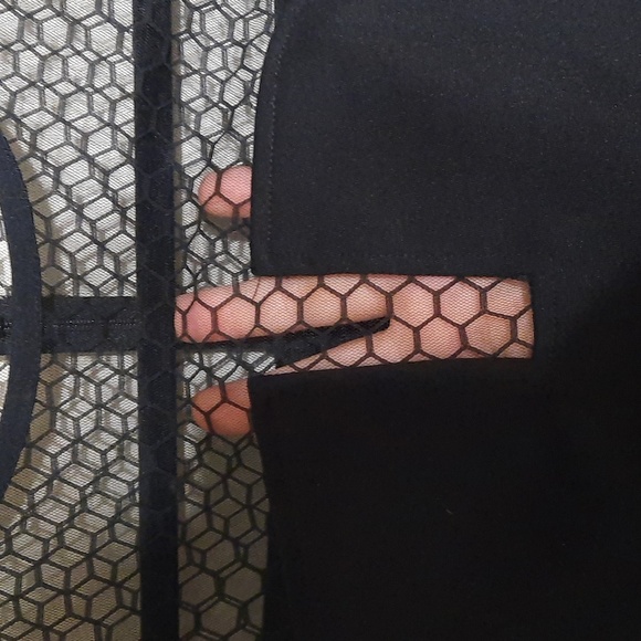 AMANDA UPRICHARD Illusion Mini Dress Honeycomb Mesh Black Bodycon Cockta… - Picture 3 of 7